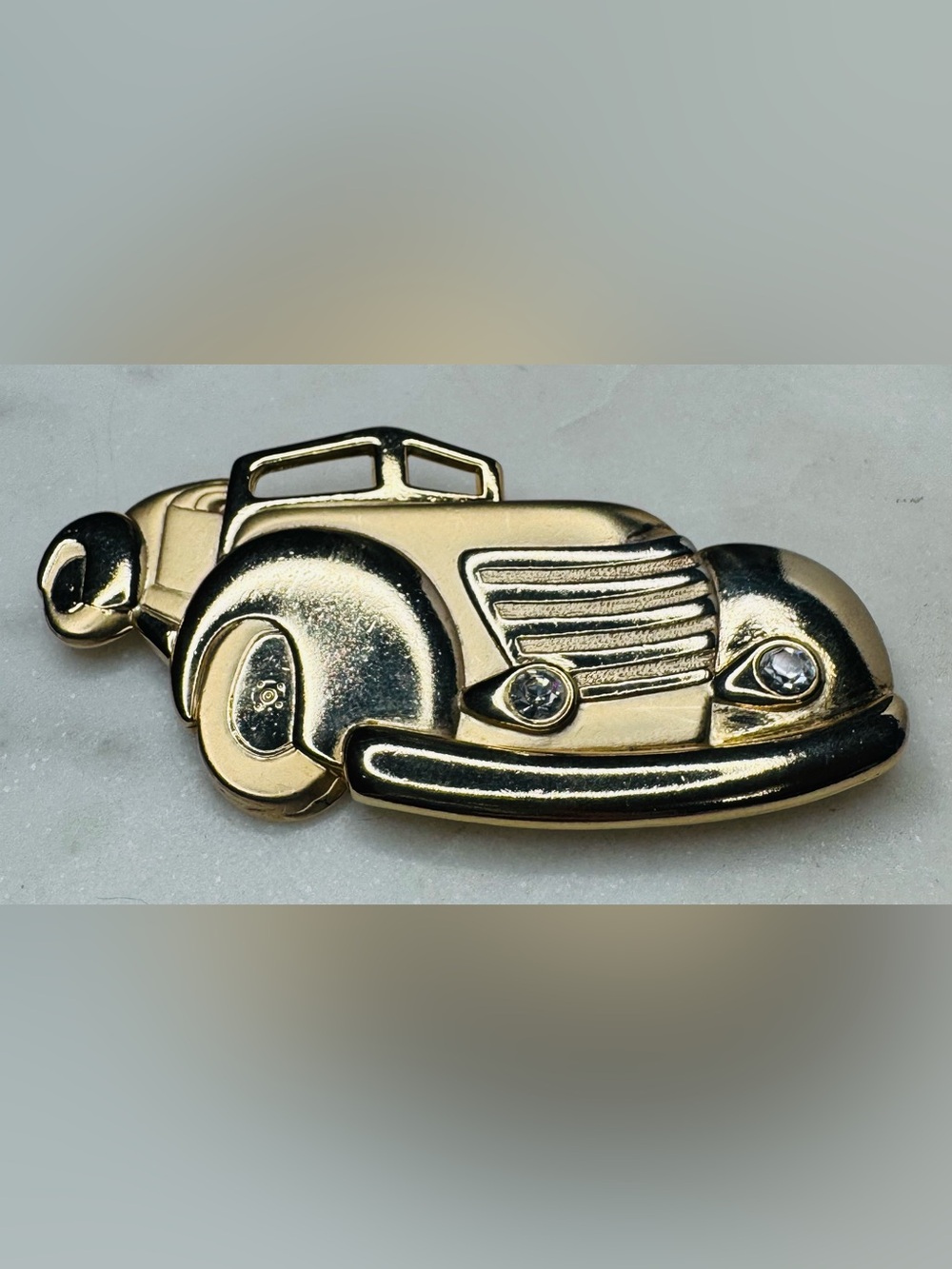 Gold Tone Vintage Car Brooch with Rhinestone Headlights - Picture 2 of 6